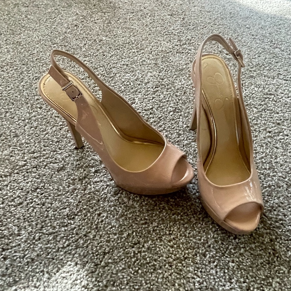 COPY - Jessica Simpson nude heel pumps